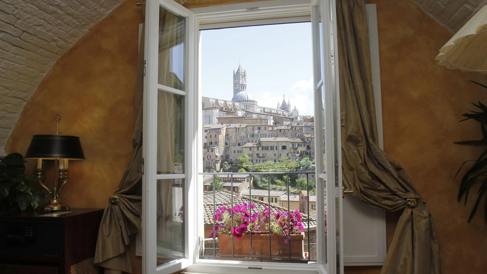 Residenza D'Epoca Campo Regio Relais Bed & Breakfast Siena