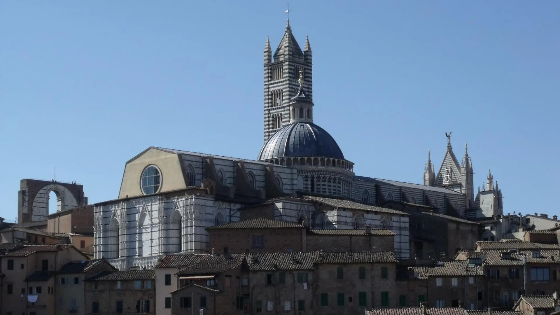 Residenza D'Epoca Campo Regio Relais Bed & Breakfast Siena Italy