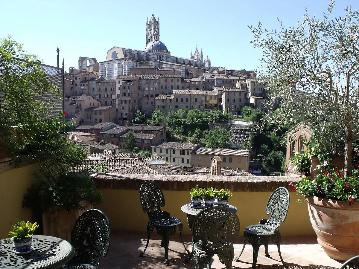 Residenza D'Epoca Campo Regio Relais Bed & Breakfast Siena