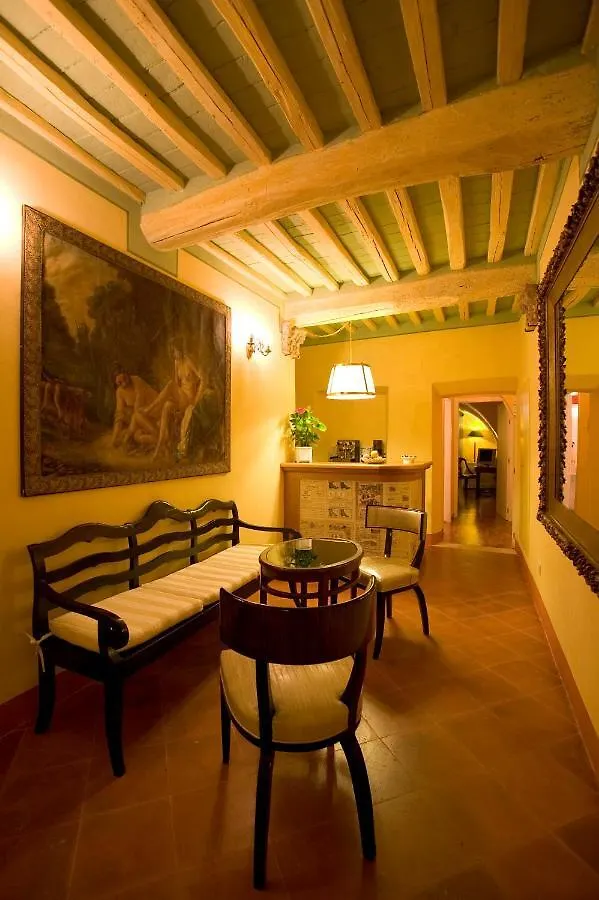 Residenza D'Epoca Campo Regio Relais Bed & Breakfast Siena 3*,  Italy